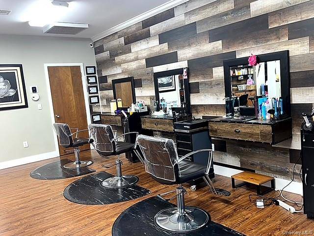 487 Main RD #B, Aquebogue, NY 11901