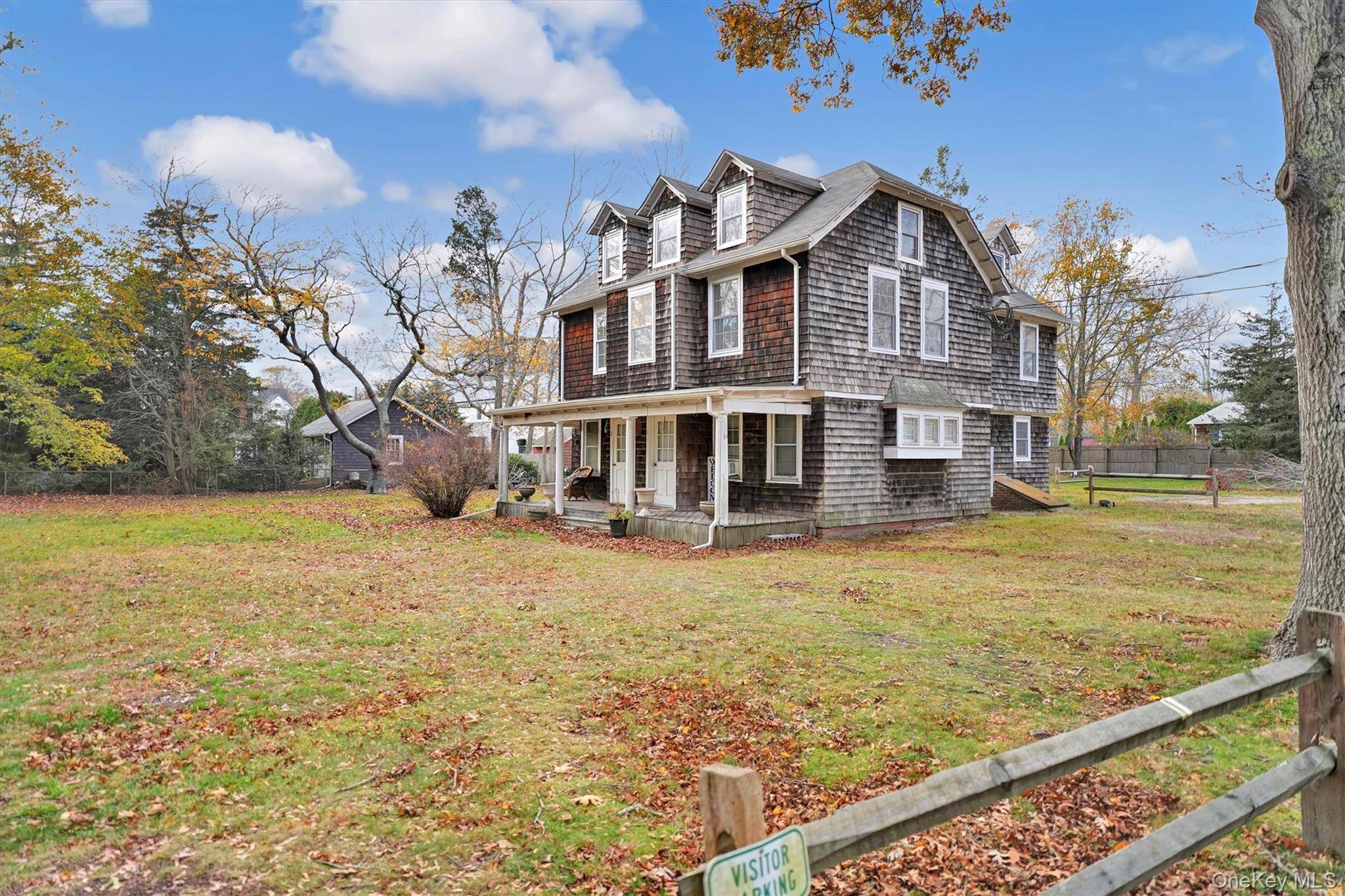 14 Halsey AVE, East Quogue, NY 11942