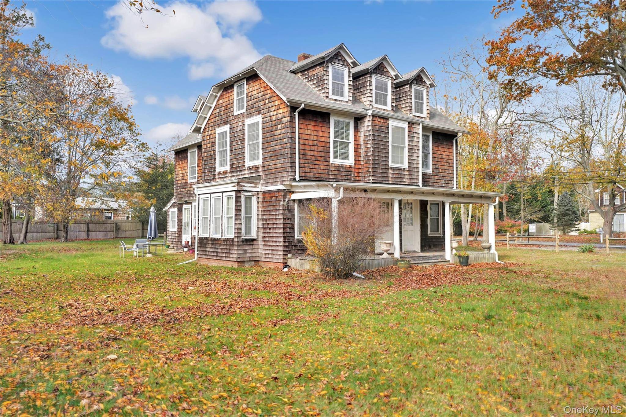 14 Halsey AVE, East Quogue, NY 11942