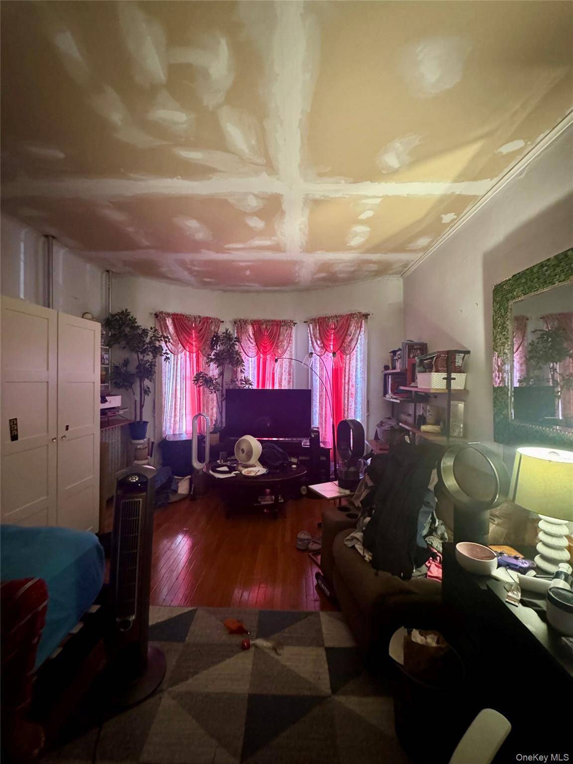 182 Lincoln AVE, Brooklyn, NY 11208