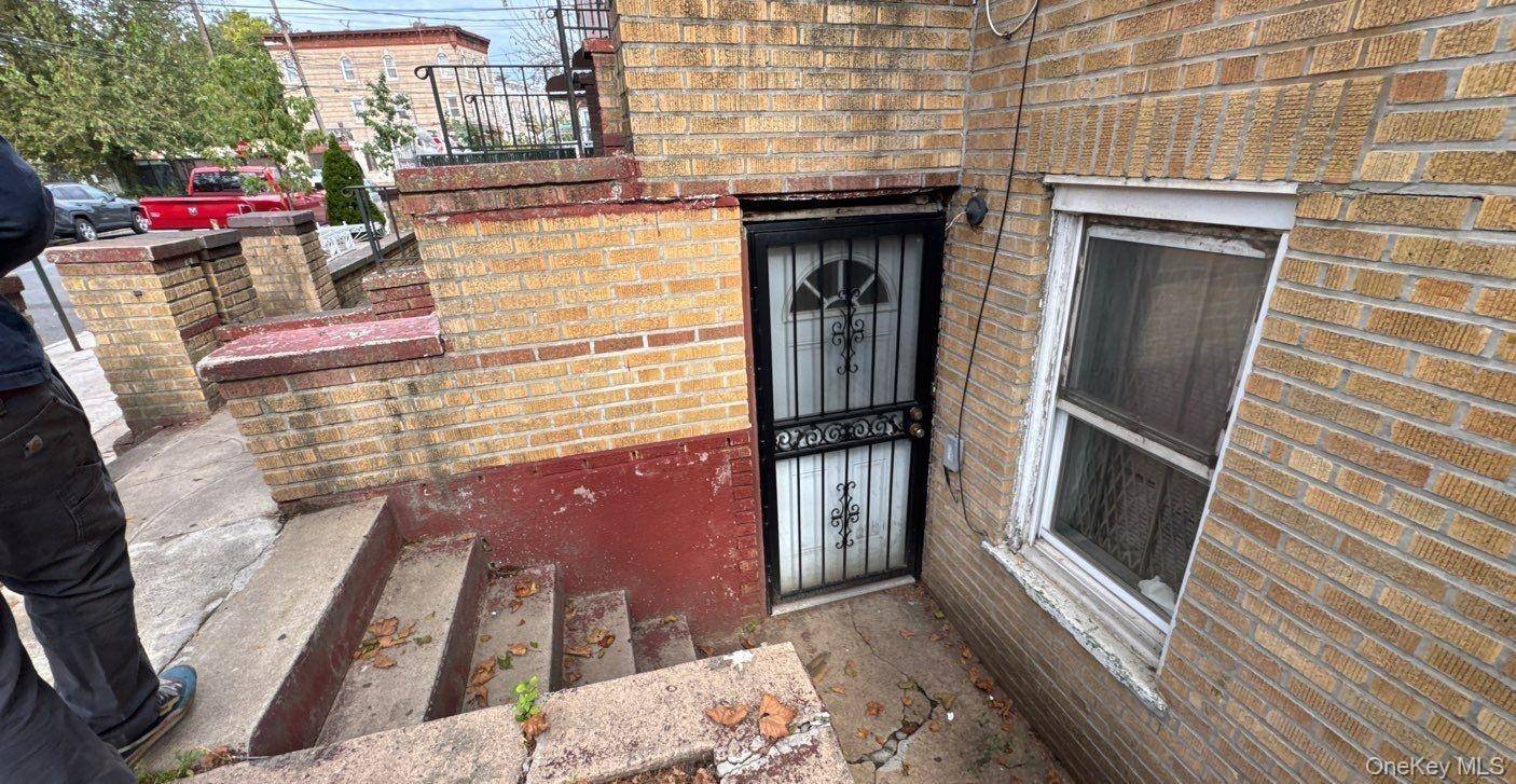 393 Montauk AVE, Brooklyn, NY 11208