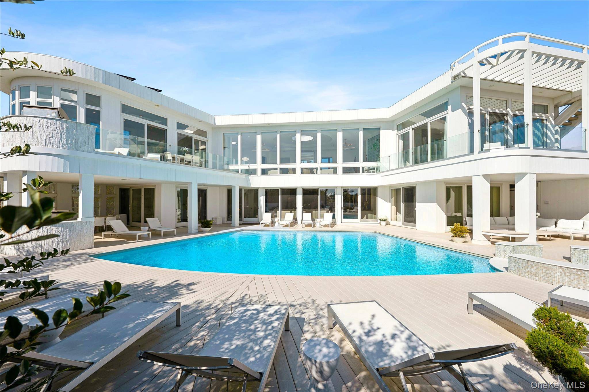 9 MITCHELL DUNES LN, Amagansett, NY 11930
