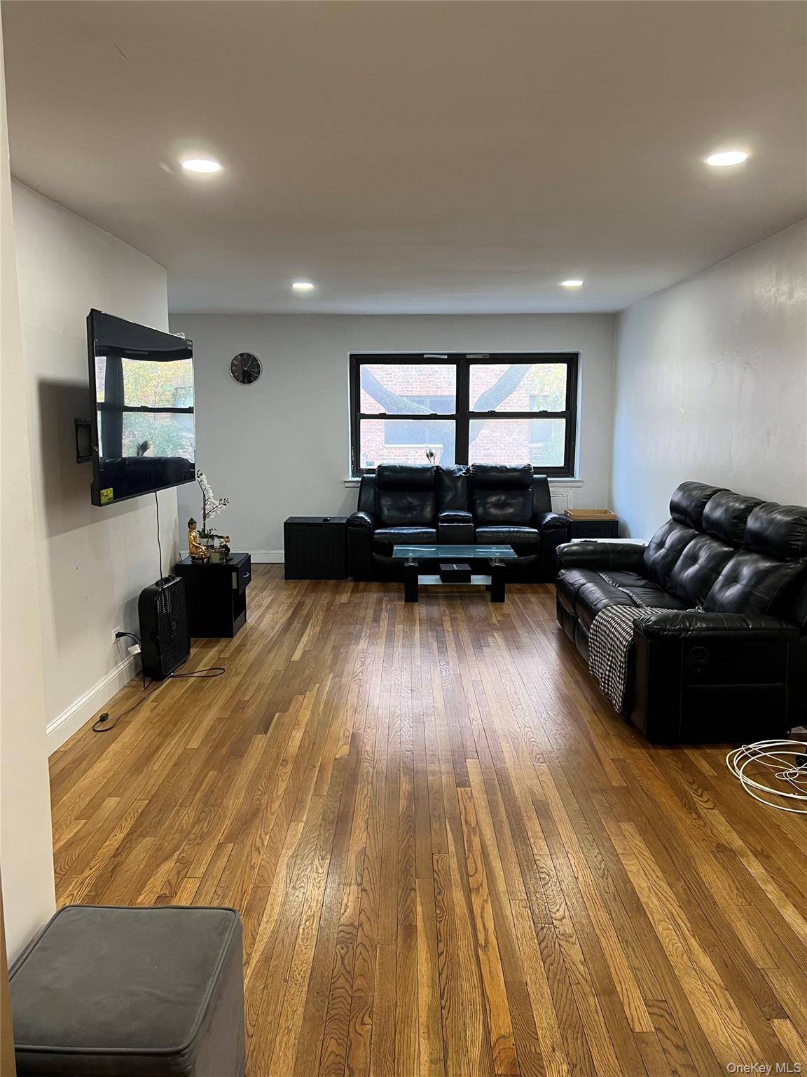 94-10 59th AVE #2J, Elmhurst, NY 11373