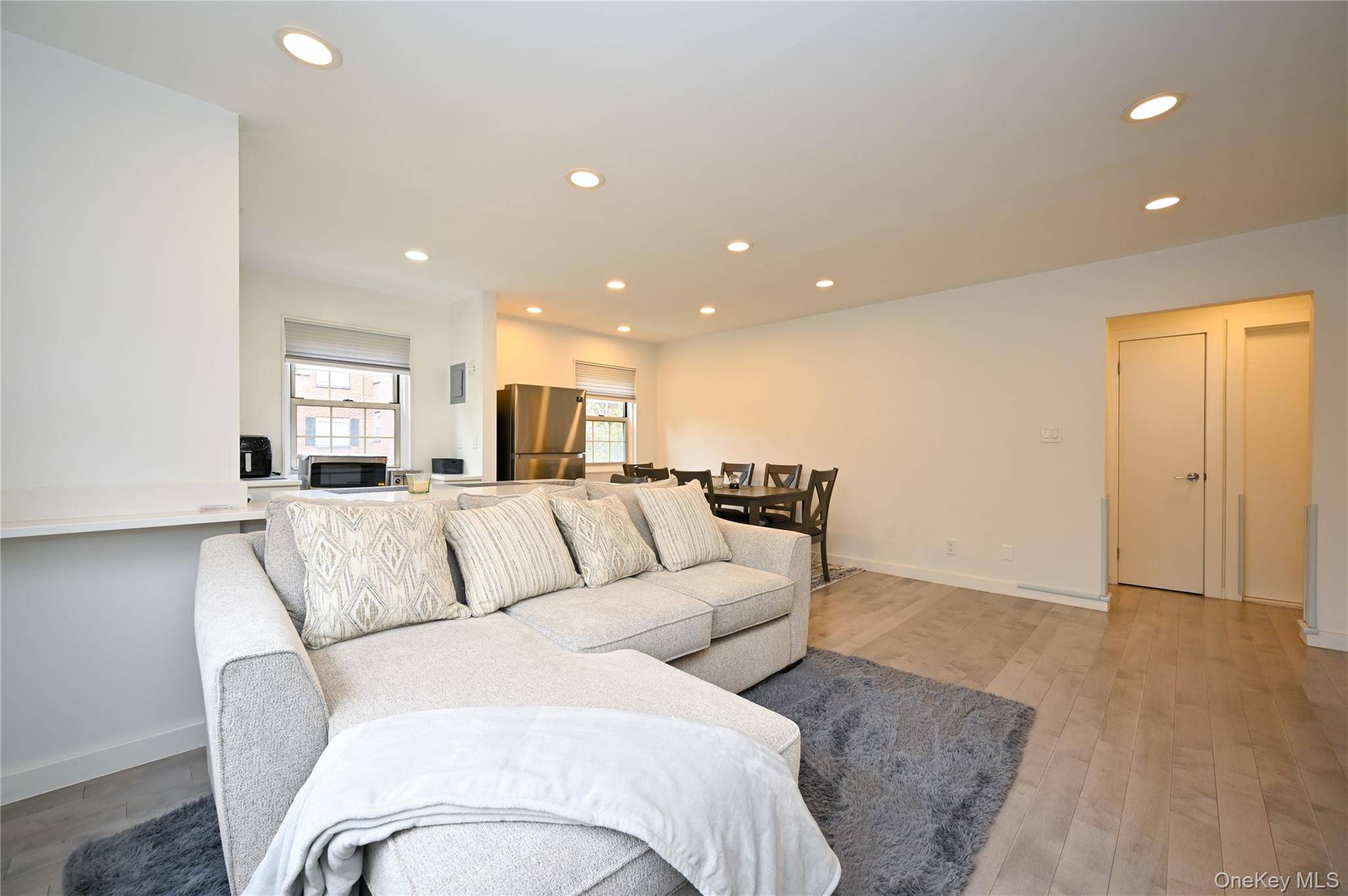 69-25 215th #A, Bayside, NY 11364