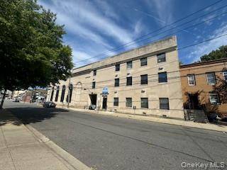 11 E Hawthorne AVE #Suite, Valley Stream, NY 11580