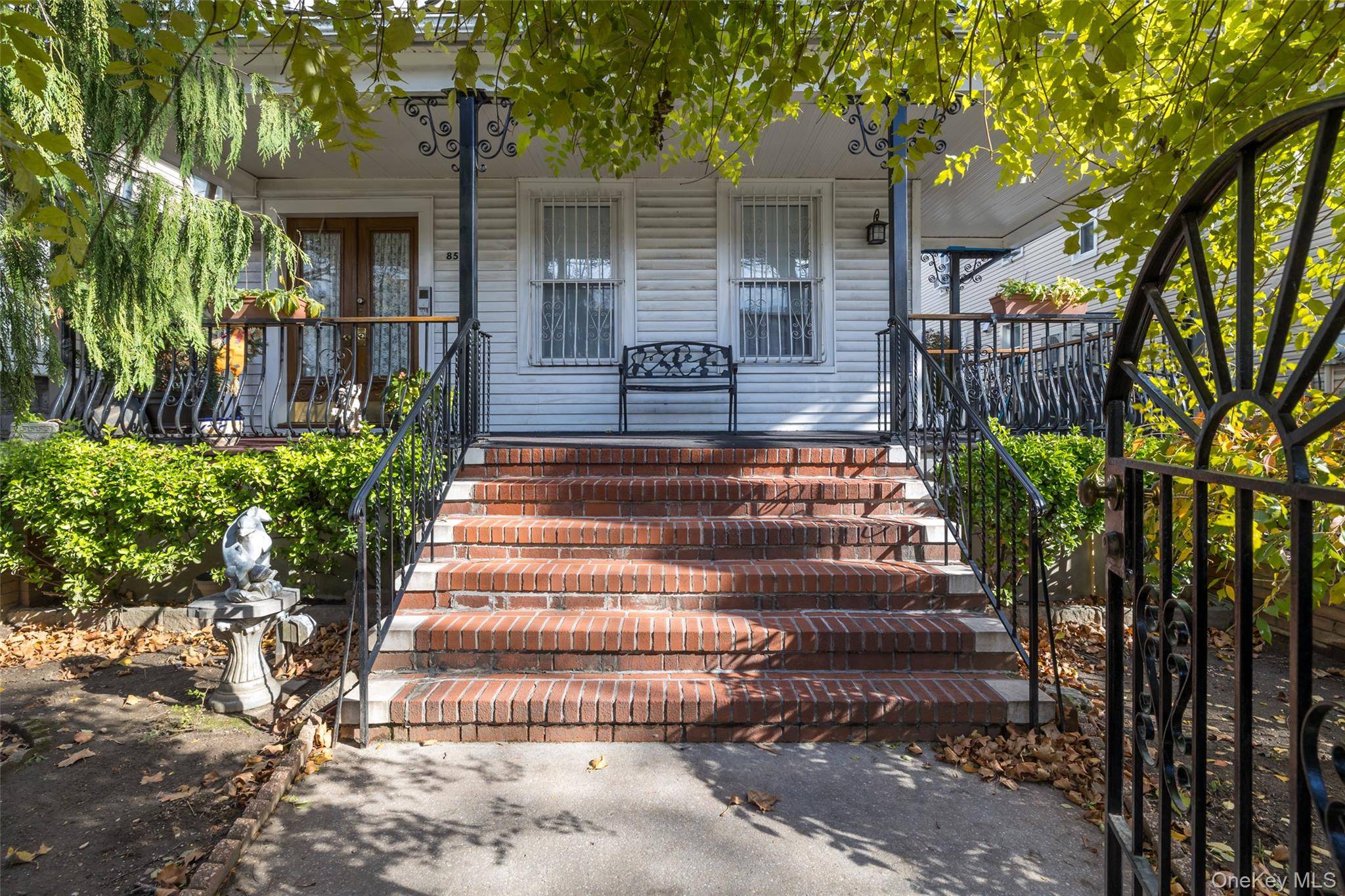 85-83 88th ST, Woodhaven, NY 11421