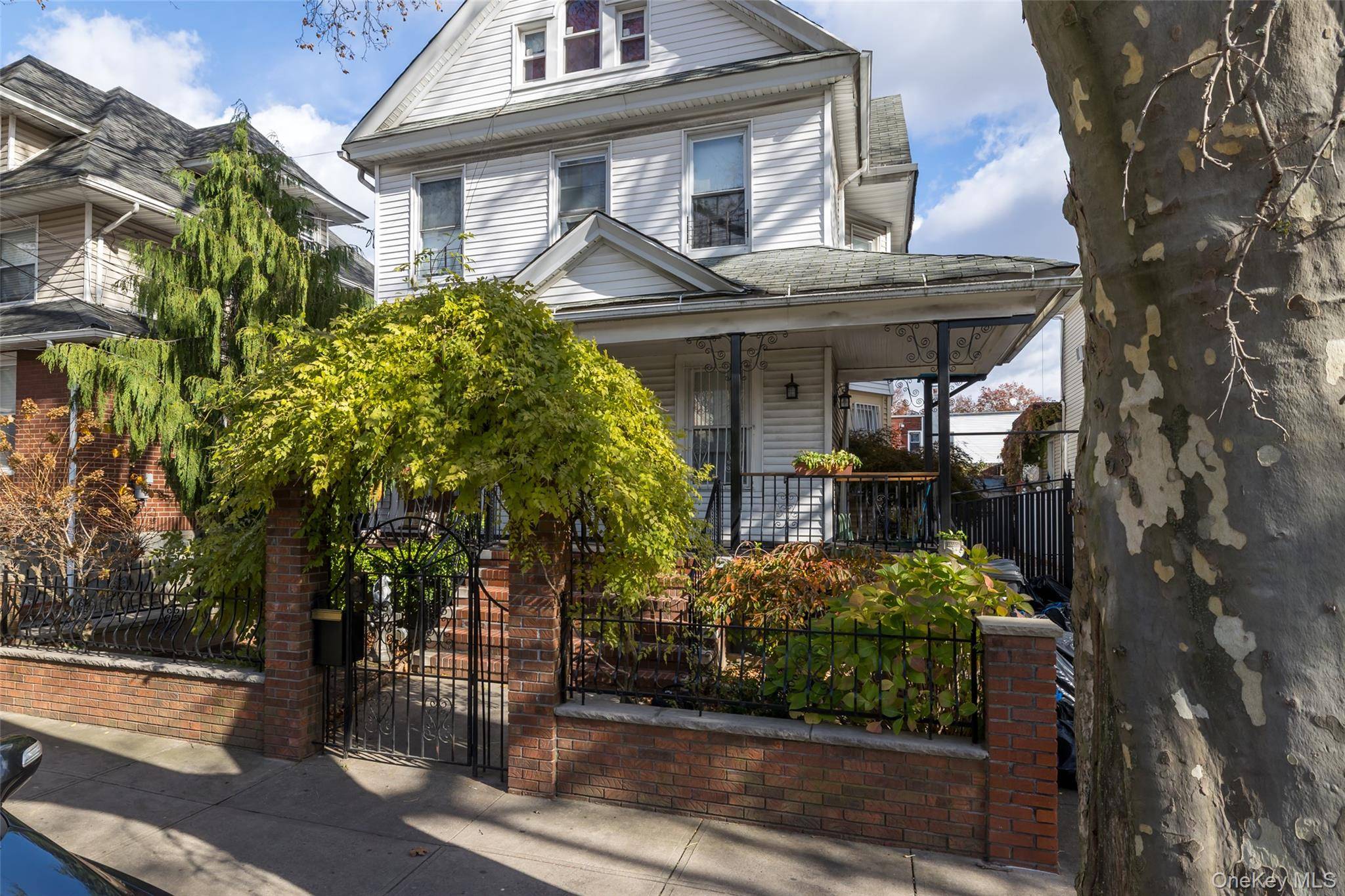 85-83 88th ST, Woodhaven, NY 11421