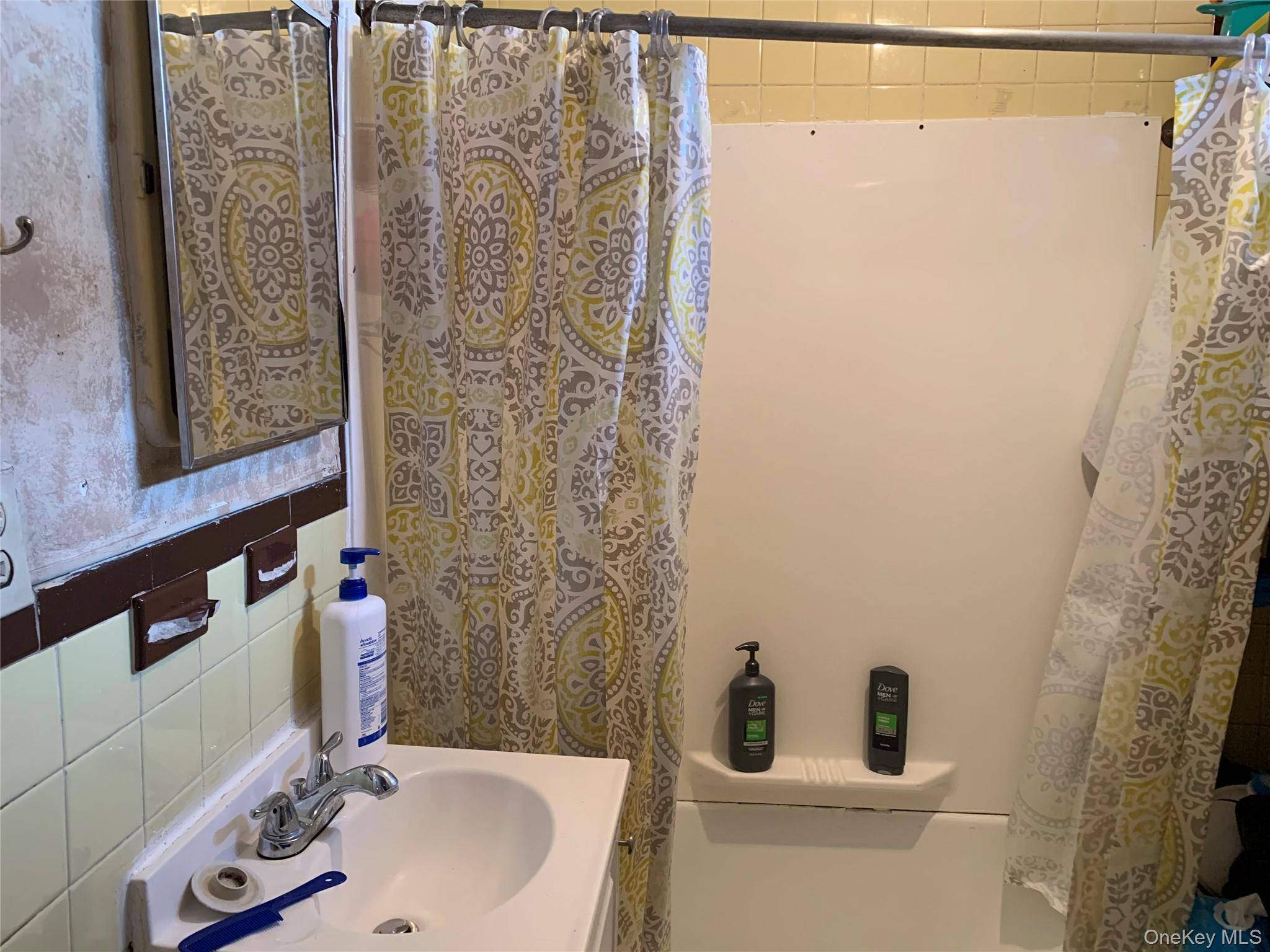 43-20 Junction BLVD, Corona, NY 11368