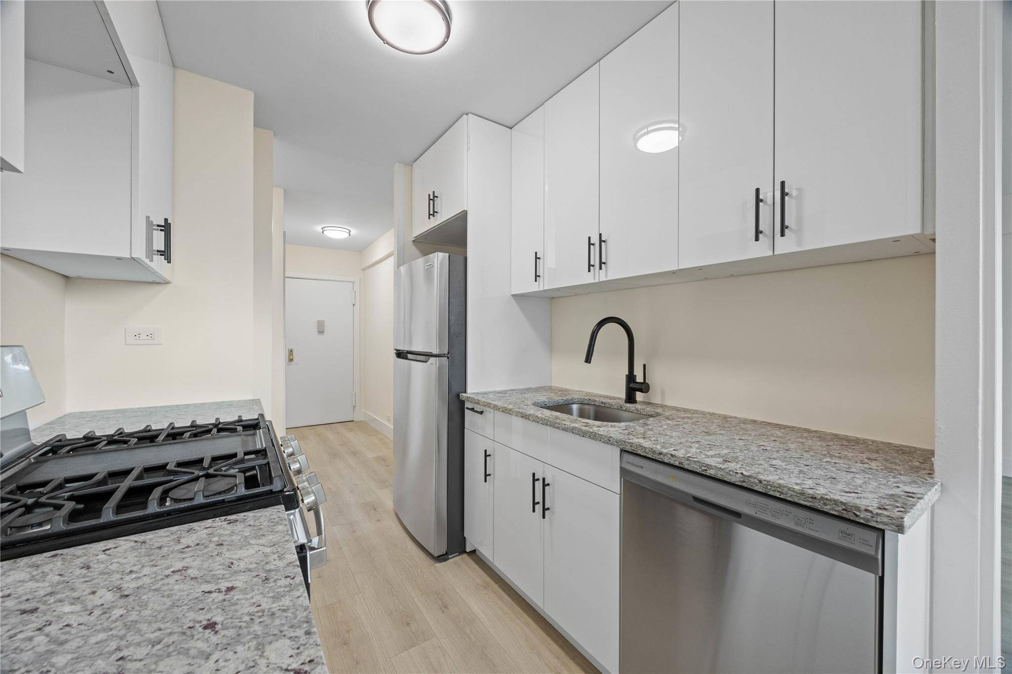 825 Morrison AVE #5A, Bronx, NY 10473