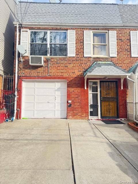 44-17 65TH ST, Woodside, NY 11377