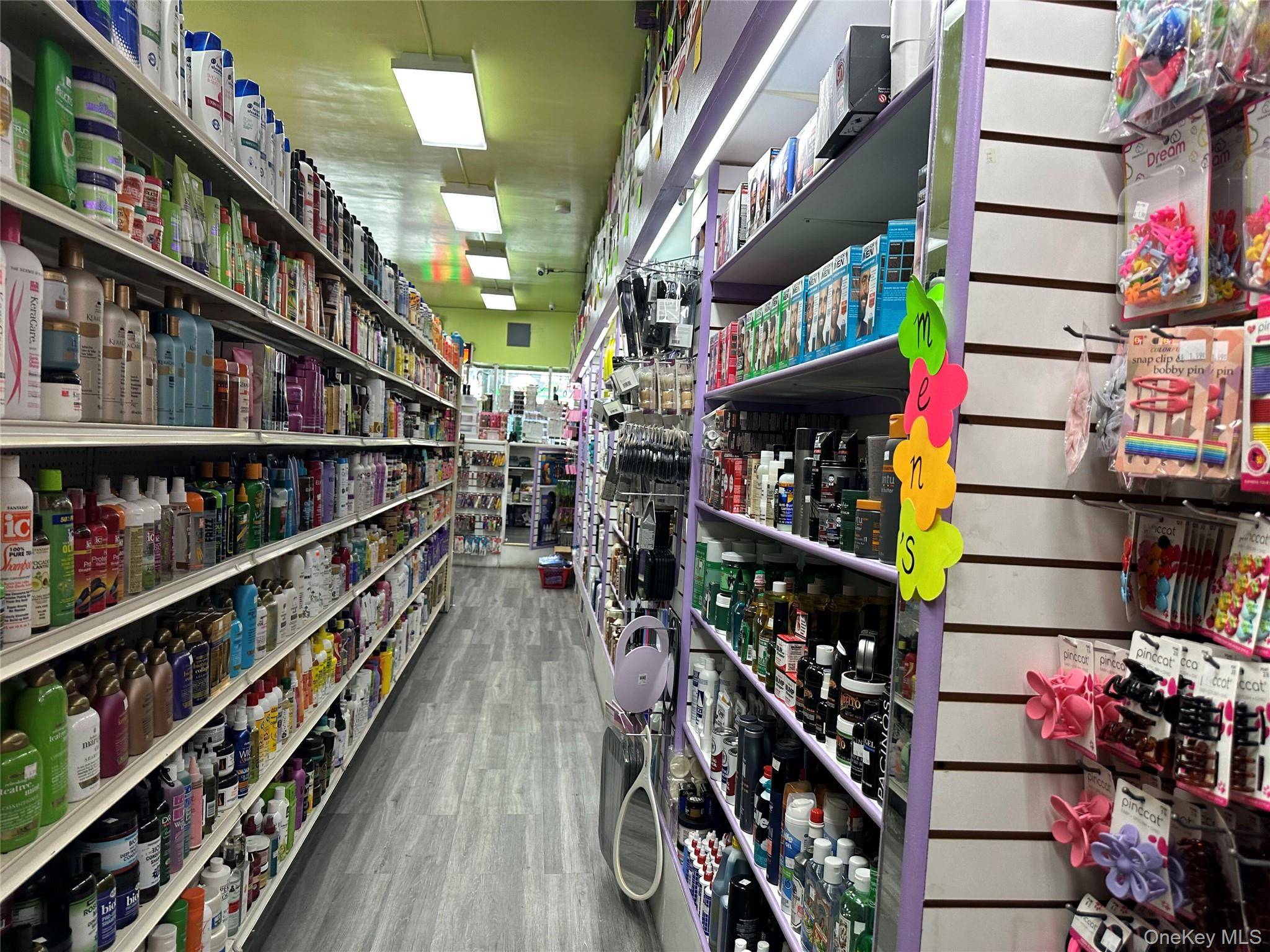 Address not disclosed, Woodhaven, NY 11421