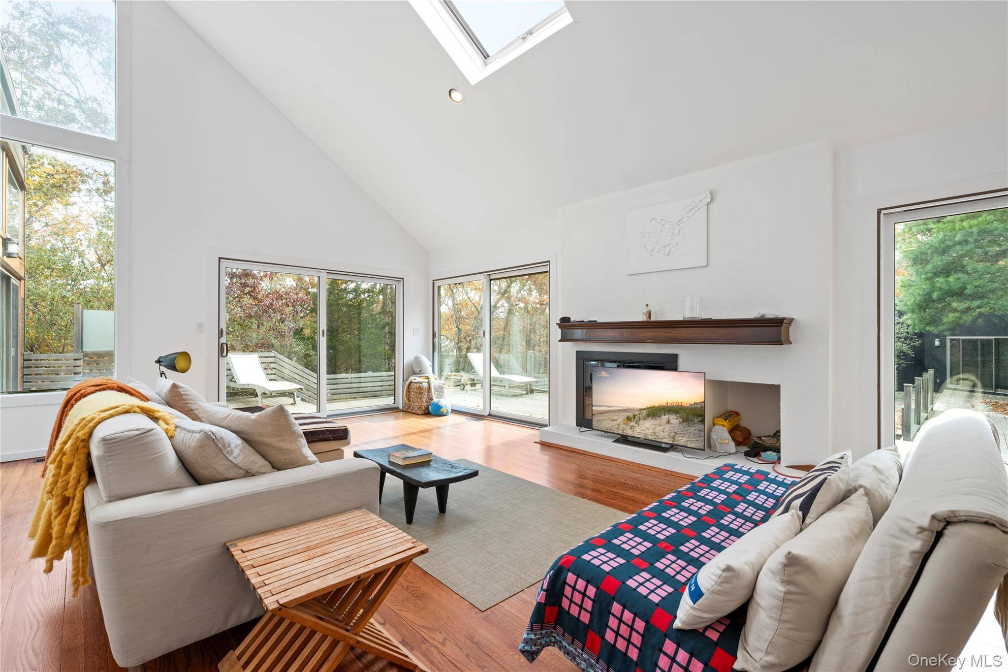 23 Scrimshaw LN, Amagansett, NY 11930