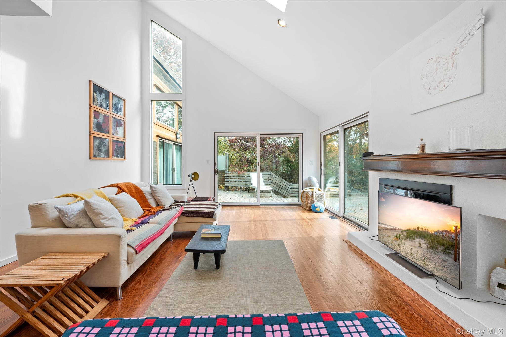 23 Scrimshaw LN, Amagansett, NY 11930