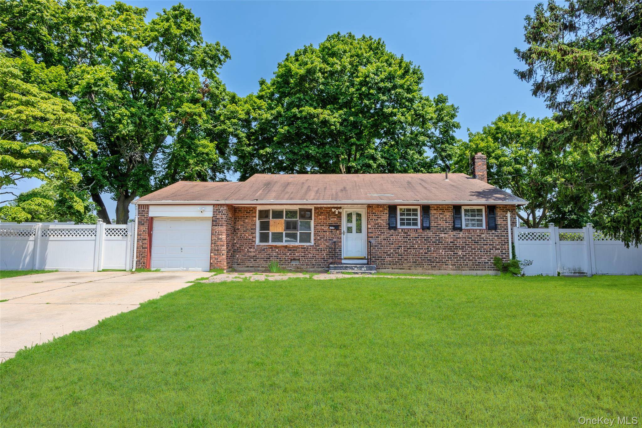 1563 Baldwin BLVD, Bay Shore, NY 11706