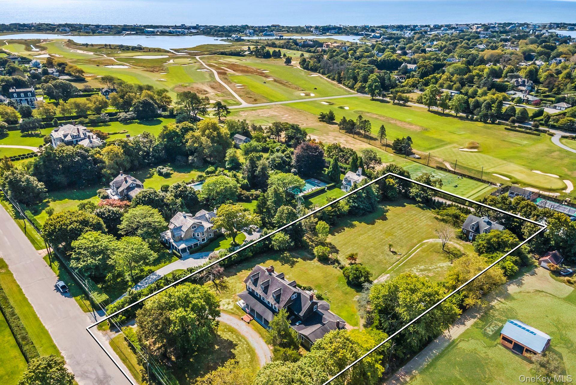 11 Shinnecock RD, Quogue, NY 11959