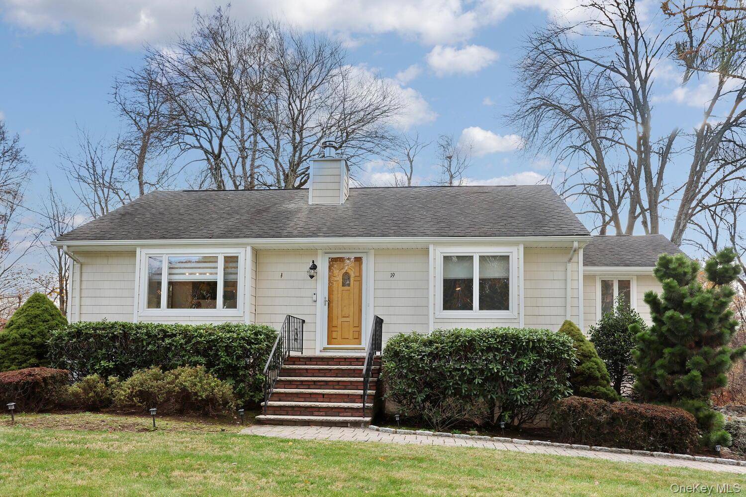 19 Augur RD, Suffern, NY 10901