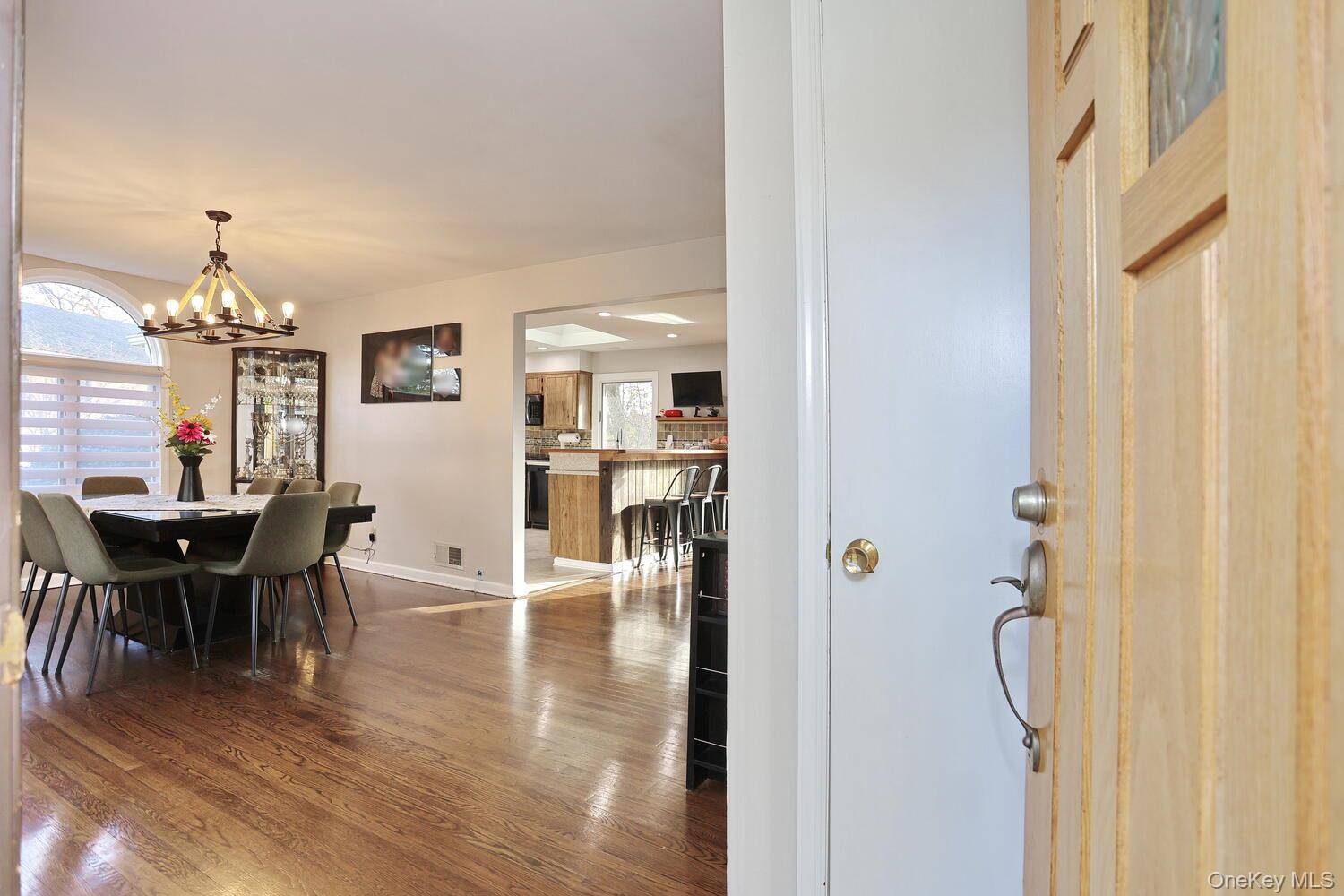 19 Augur RD, Suffern, NY 10901