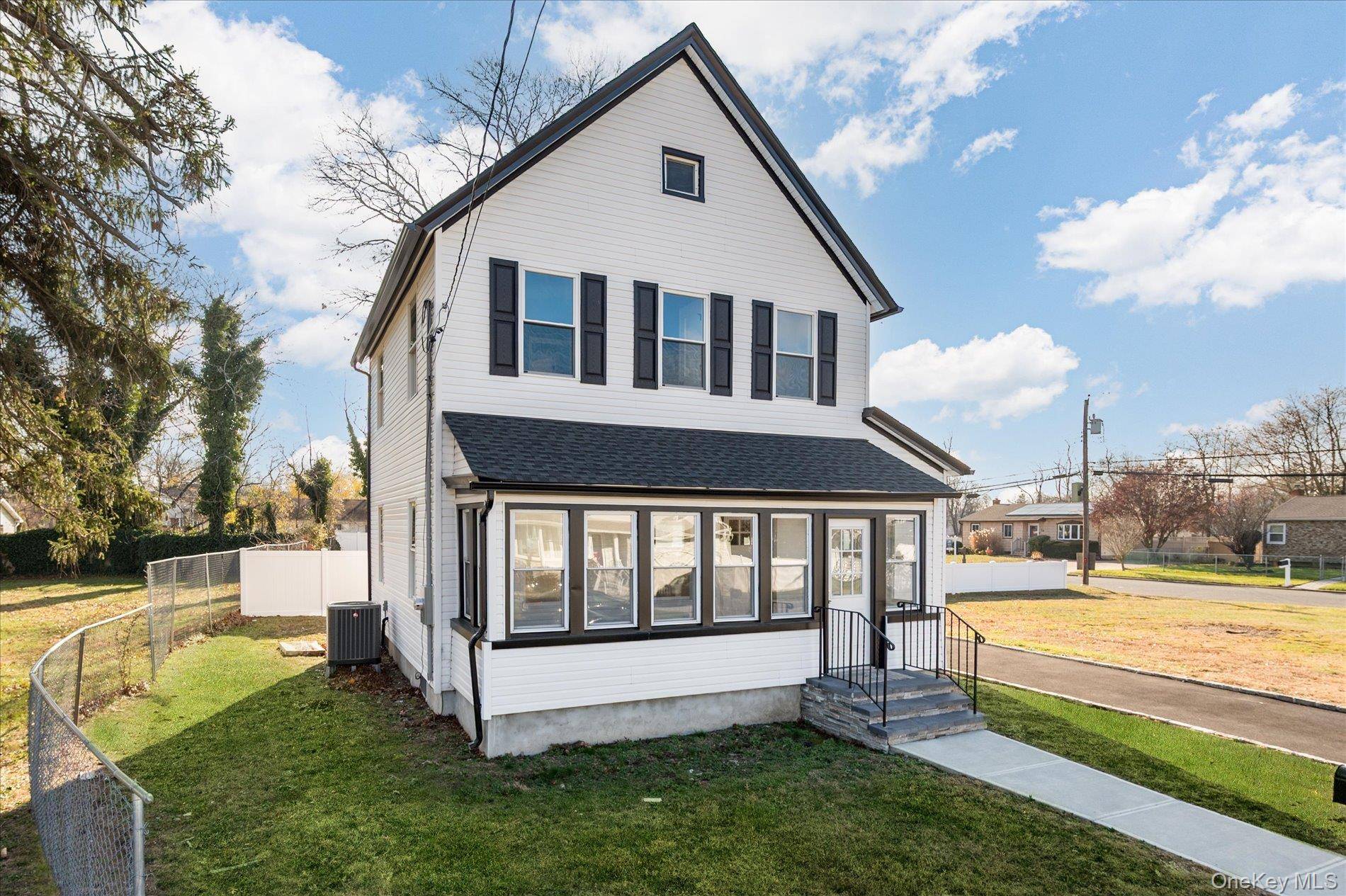3 Williams AVE, Amityville, NY 11701