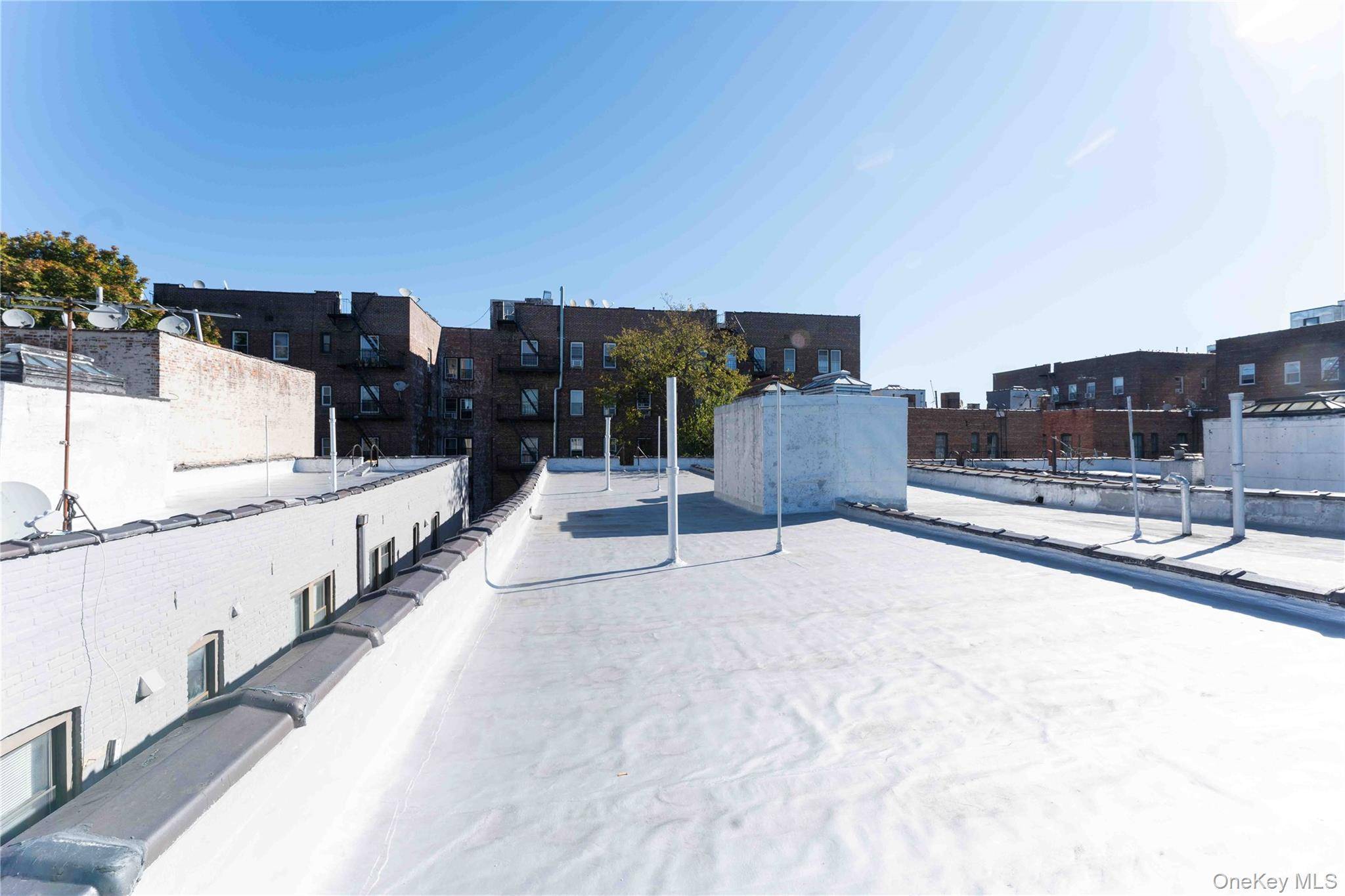 765 E 9th ST, Brooklyn, NY 11230