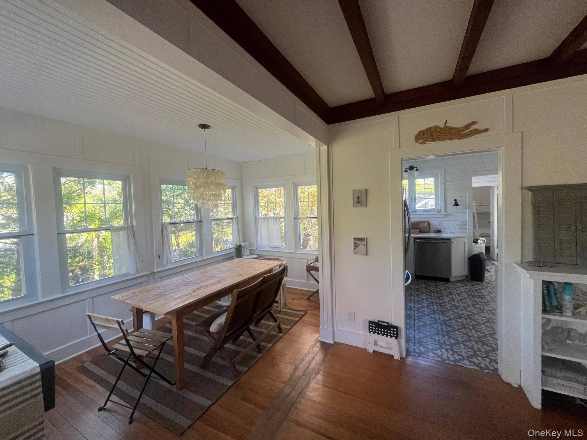 22 Crescent AVE, Seaview, NY 11770