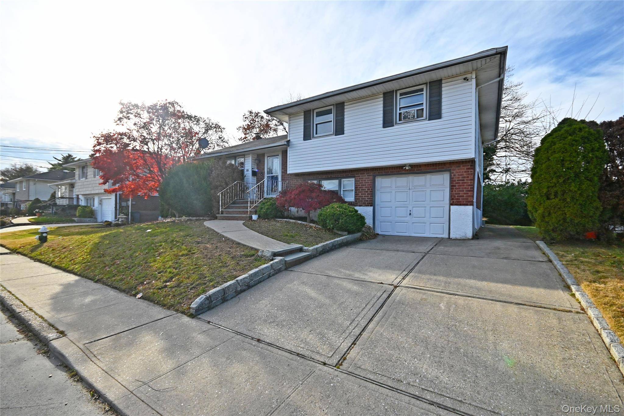 89 Osborne RD, West Hempstead, NY 11552