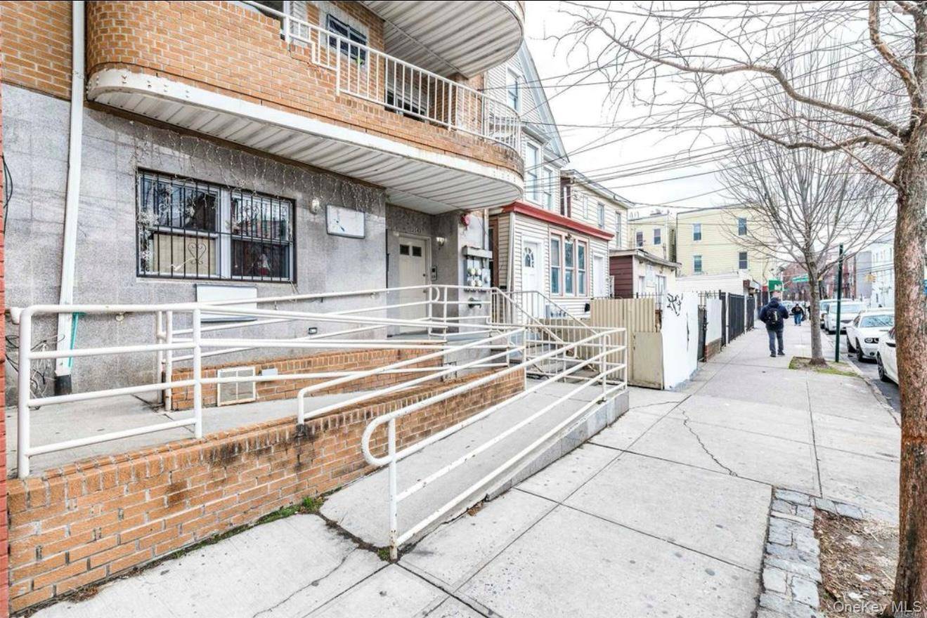 35-43 97th ST, Corona, NY 11368