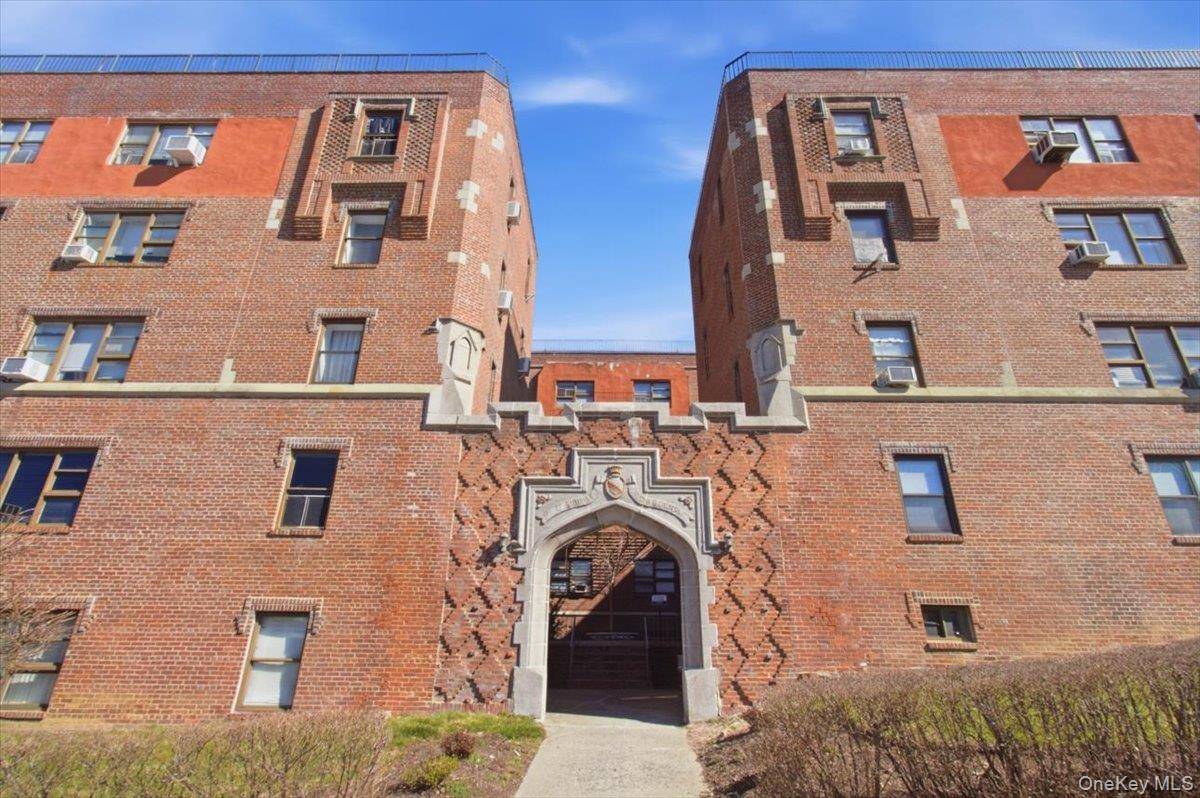 37 Summit AVE #3A, Port Chester, NY 10573