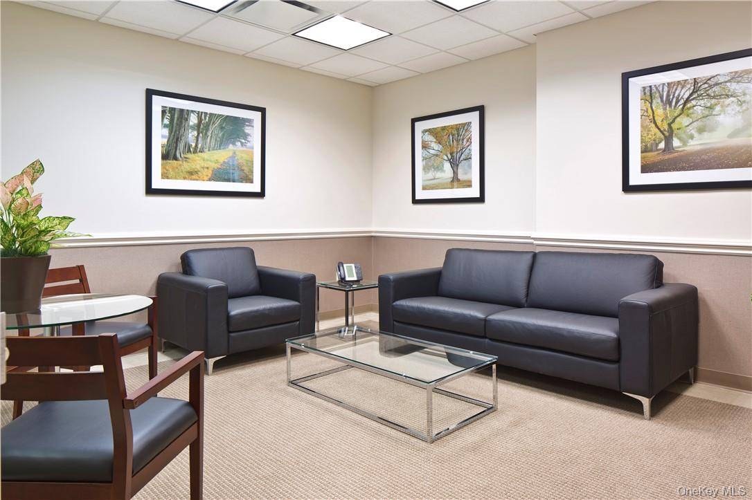 445 Hamilton AVE #1102, White Plains, NY 10601