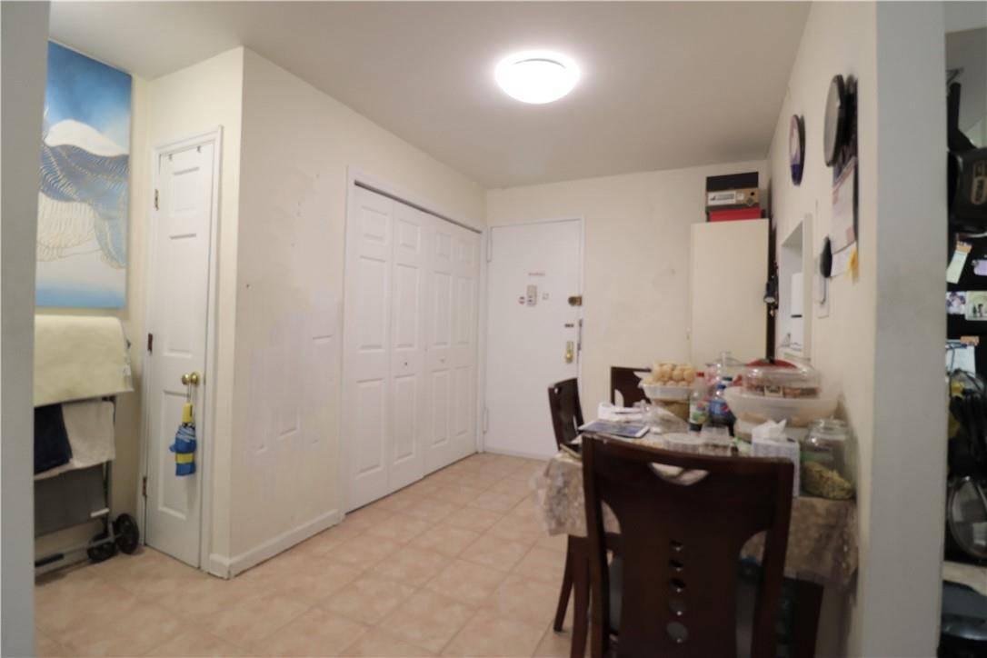 86-16 60th AVE #2N, Elmhurst, NY 11373