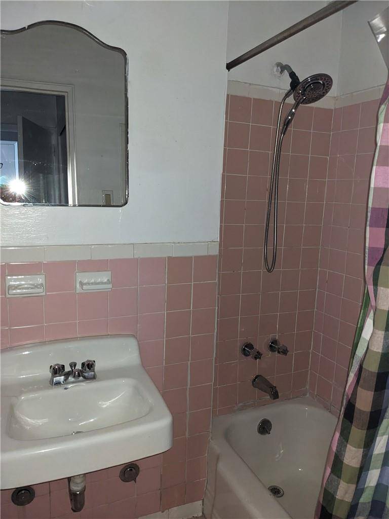 3531 Bronxwood AVE #1A, Bronx, NY 10469