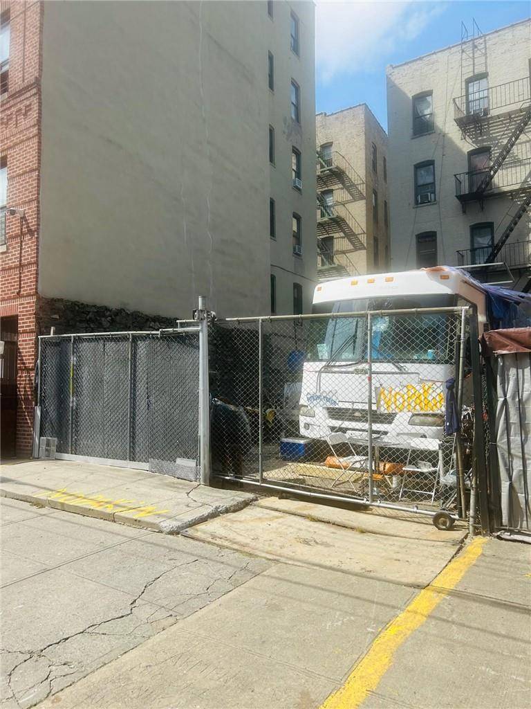 2259 Bassford AVE, Bronx, NY 10457