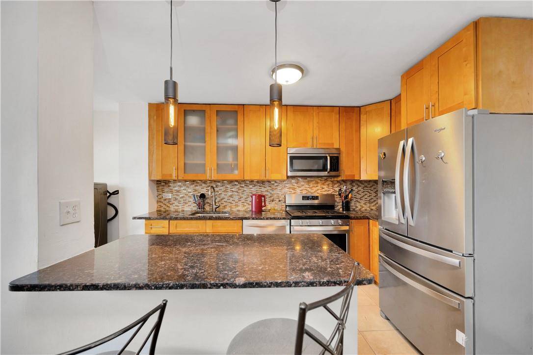 880 BOYNTON AVE #14D, Bronx, NY 10473