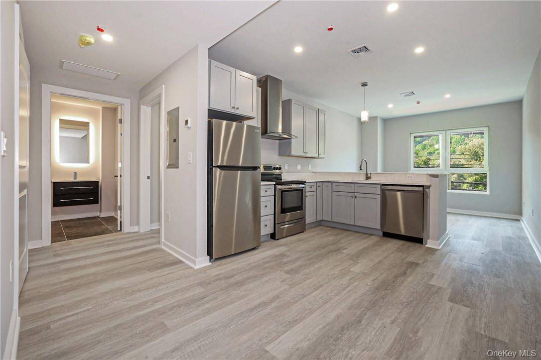 500 Commerce ST #see remarks, Hawthorne, NY 10532