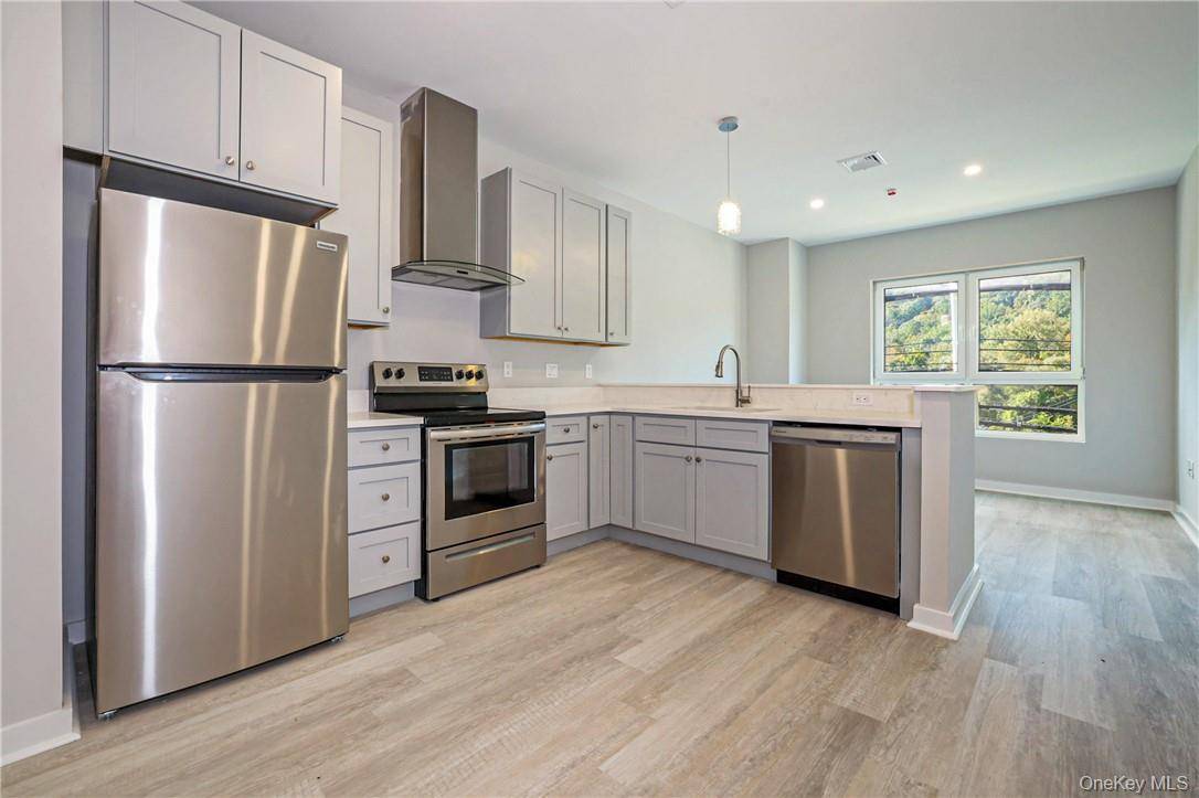 500 Commerce ST #see remarks, Hawthorne, NY 10532