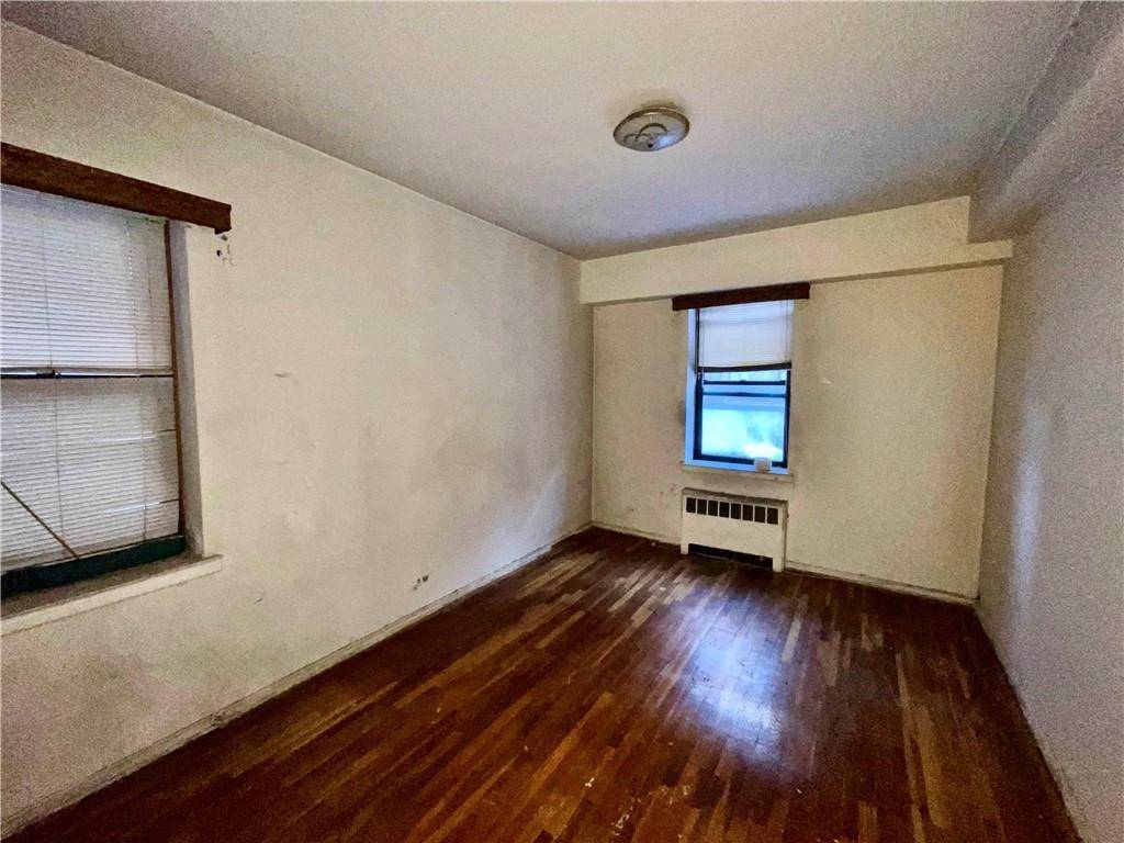 740 E 232nd ST #TD, Bronx, NY 10466