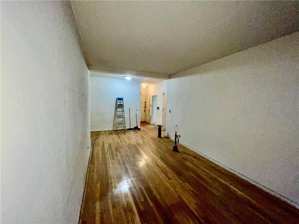 740 E 232nd ST #TD, Bronx, NY 10466