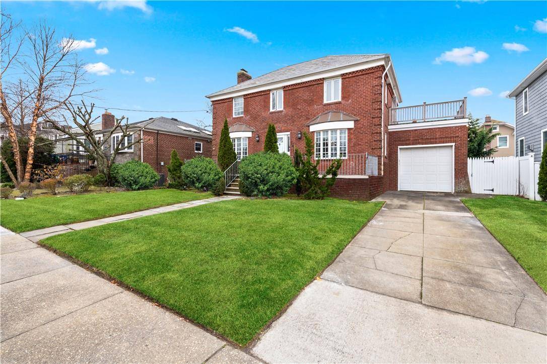 251 Beach 140th ST, Rockaway Park, NY 11694