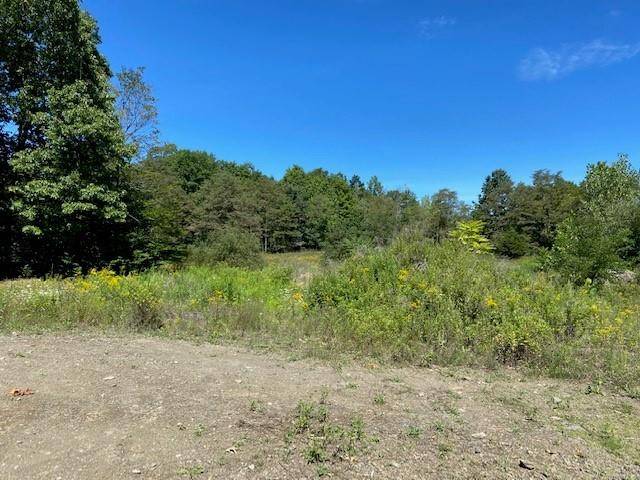 50 E Dorsey LN, Poughkeepsie, NY 12601