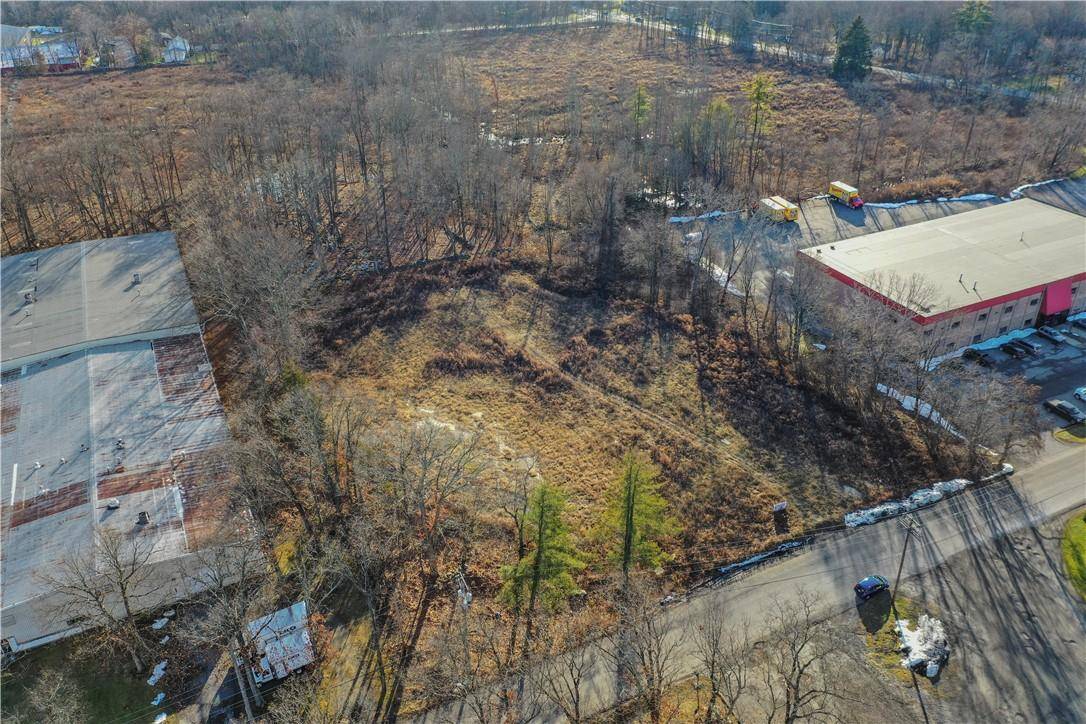24 Jeanne DR, Newburgh, NY 12550