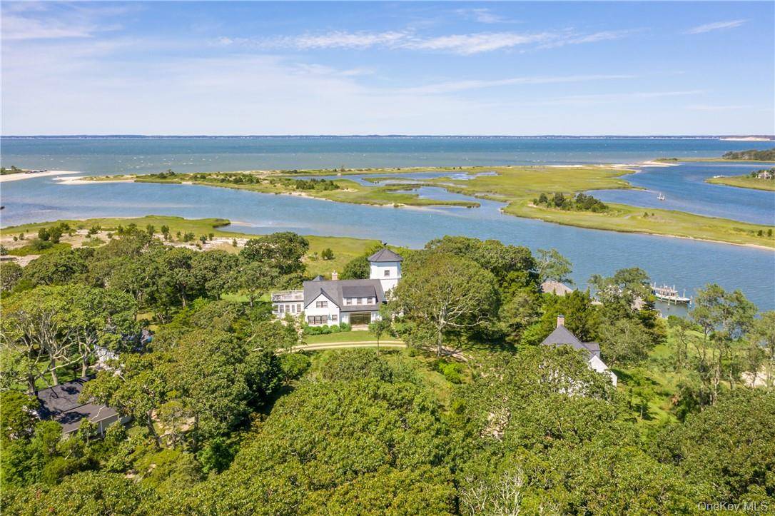 45 Ram Island DR, Southampton, NY 11968