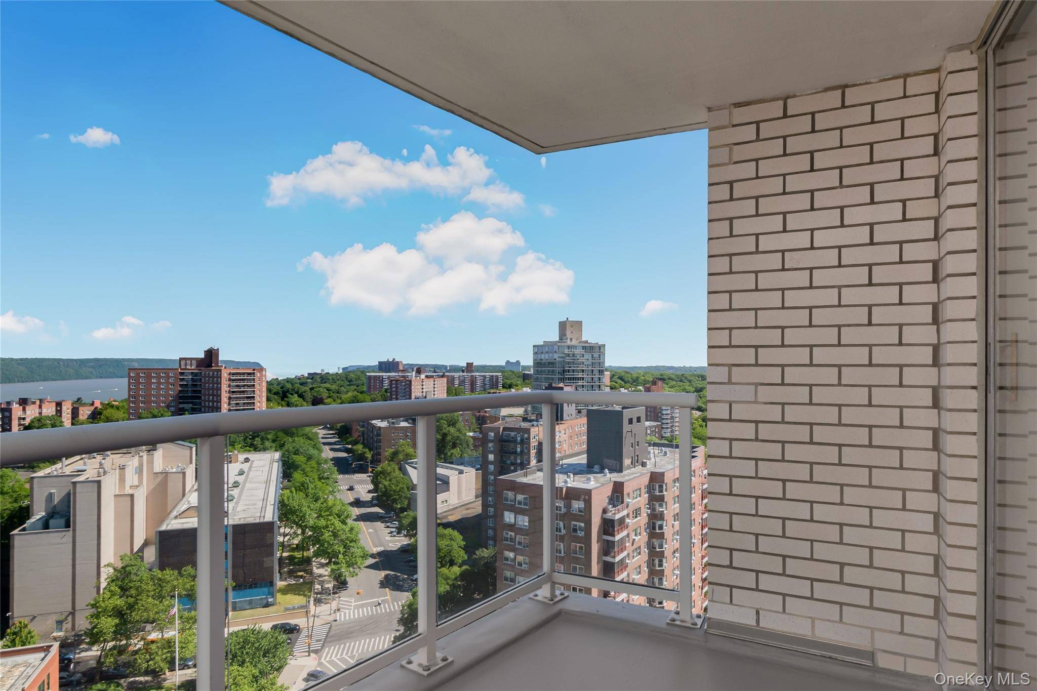 3333 Henry Hudson Pkwy #21R, Bronx, NY 10463