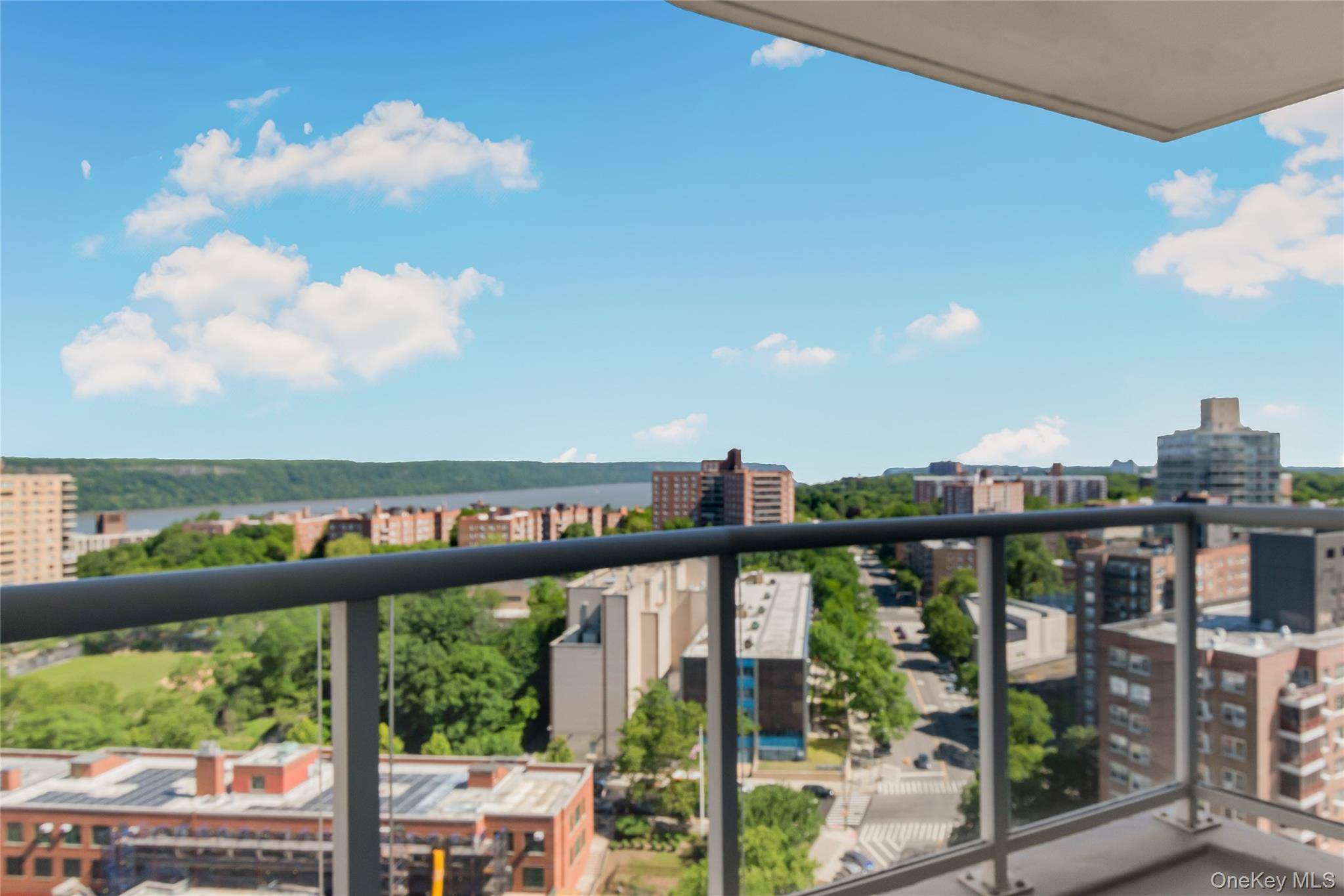 3333 Henry Hudson Pkwy #21R, Bronx, NY 10463