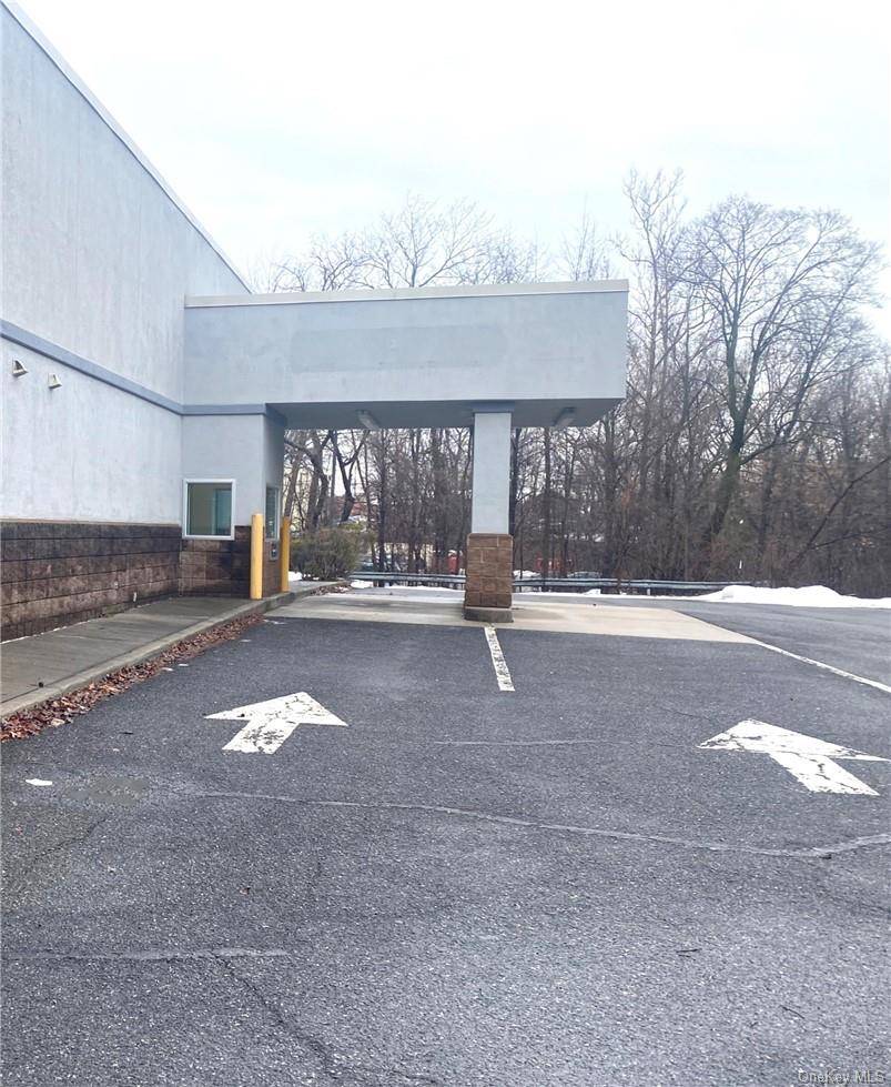 393 Windsor HWY, New Windsor, NY 12553