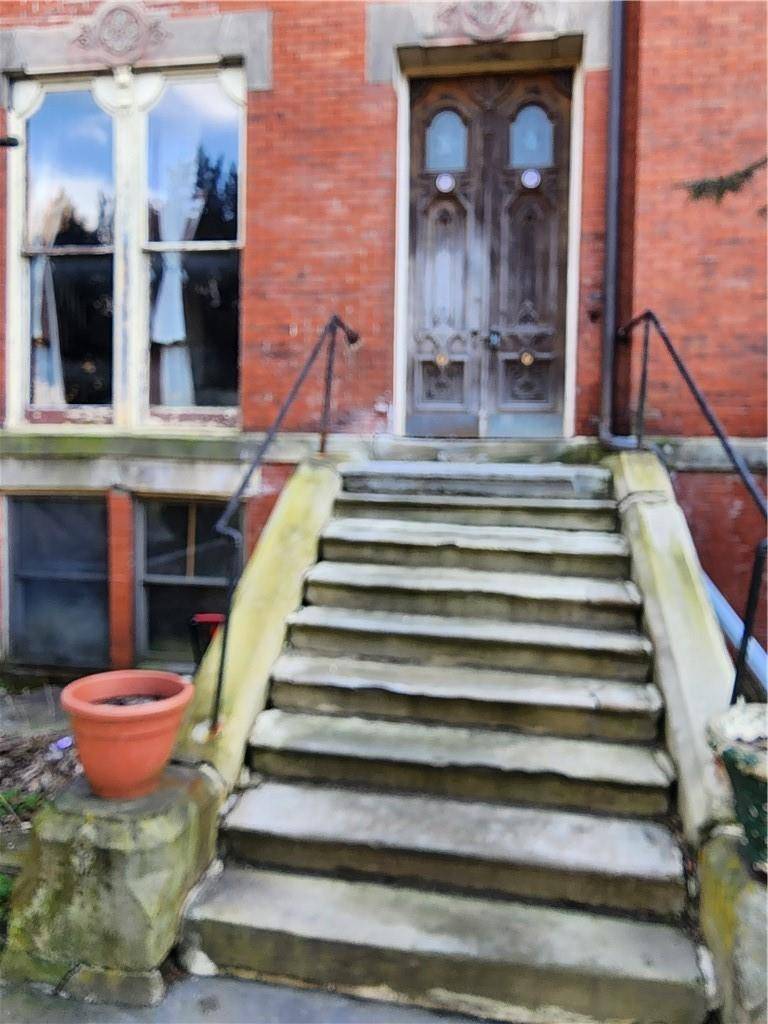 4 Eastman TER #1, Poughkeepsie, NY 12601