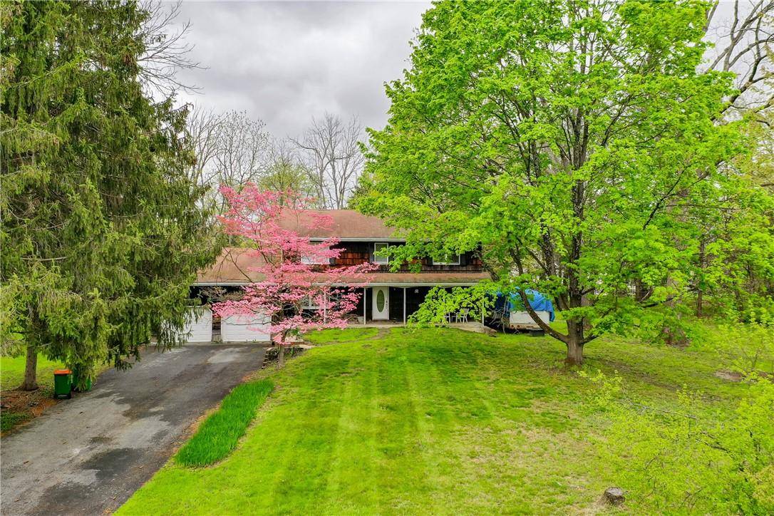 148 Palmer CIR, Poughquag, NY 12570