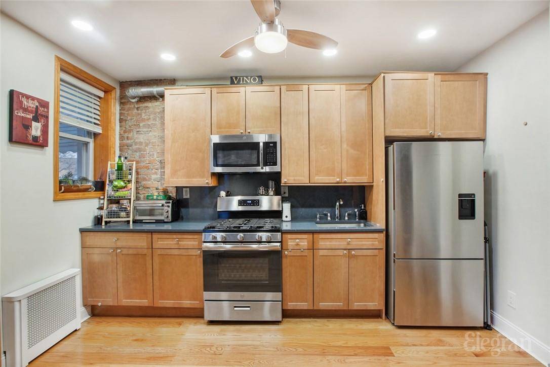 21-17 Rene CT, Ridgewood, NY 11385