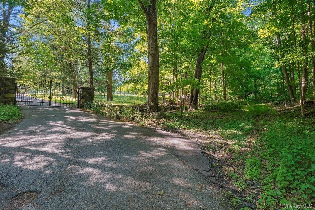 3 Route 100, Katonah, NY 10536