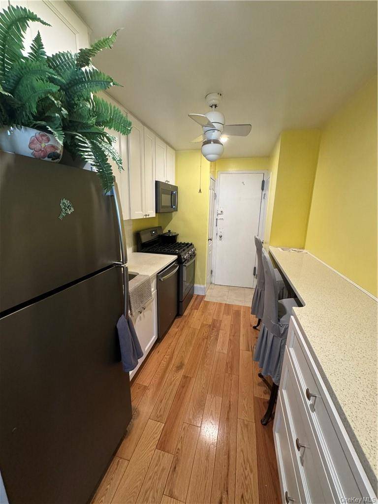8 Fordham Hill OVAL #1B, Bronx, NY 10468