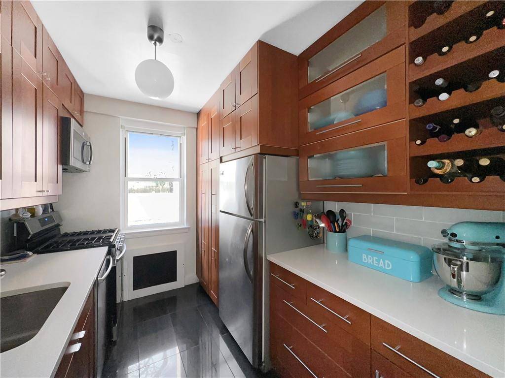 3725 Henry Hudson Pkwy #2FG, Bronx, NY 10463