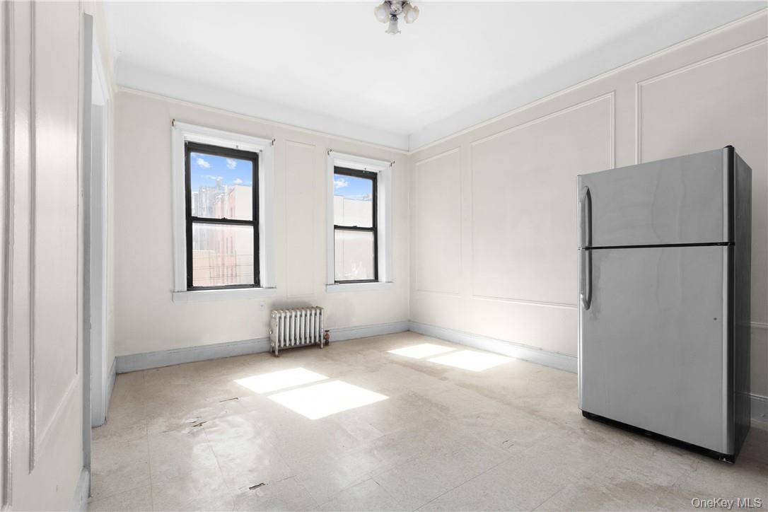 567 W 184th ST, New York (manhattan), NY 10033